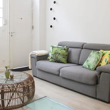 Cosy - Near Pantheon Apartment